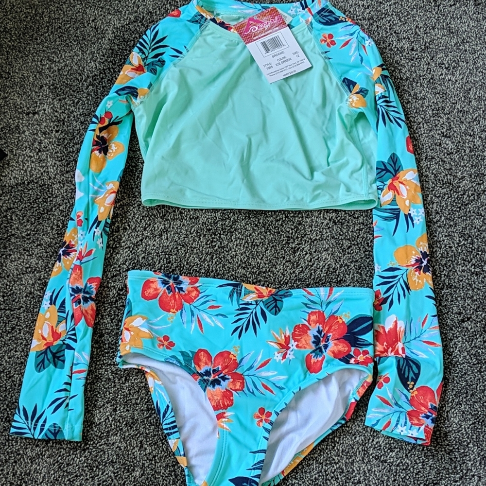 Swim suit
